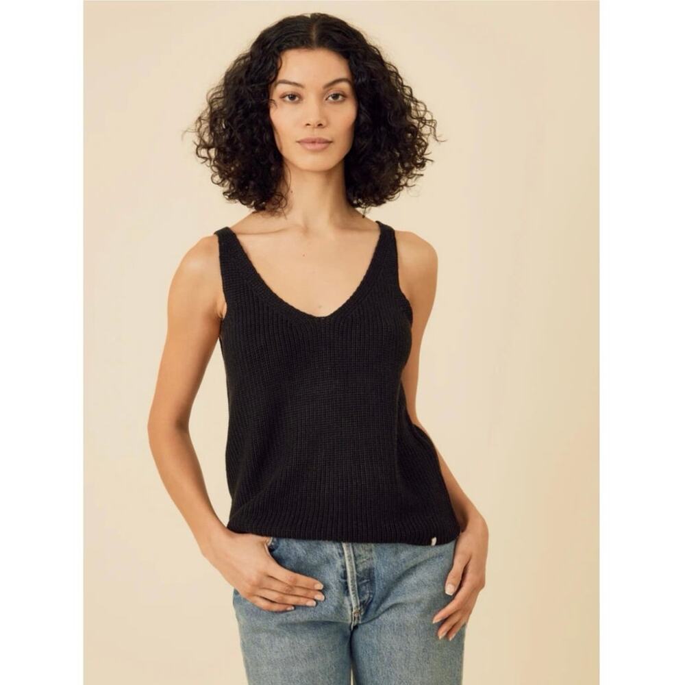 One Grey Day Raleigh Tank Black Knit Tank Womens size Medium